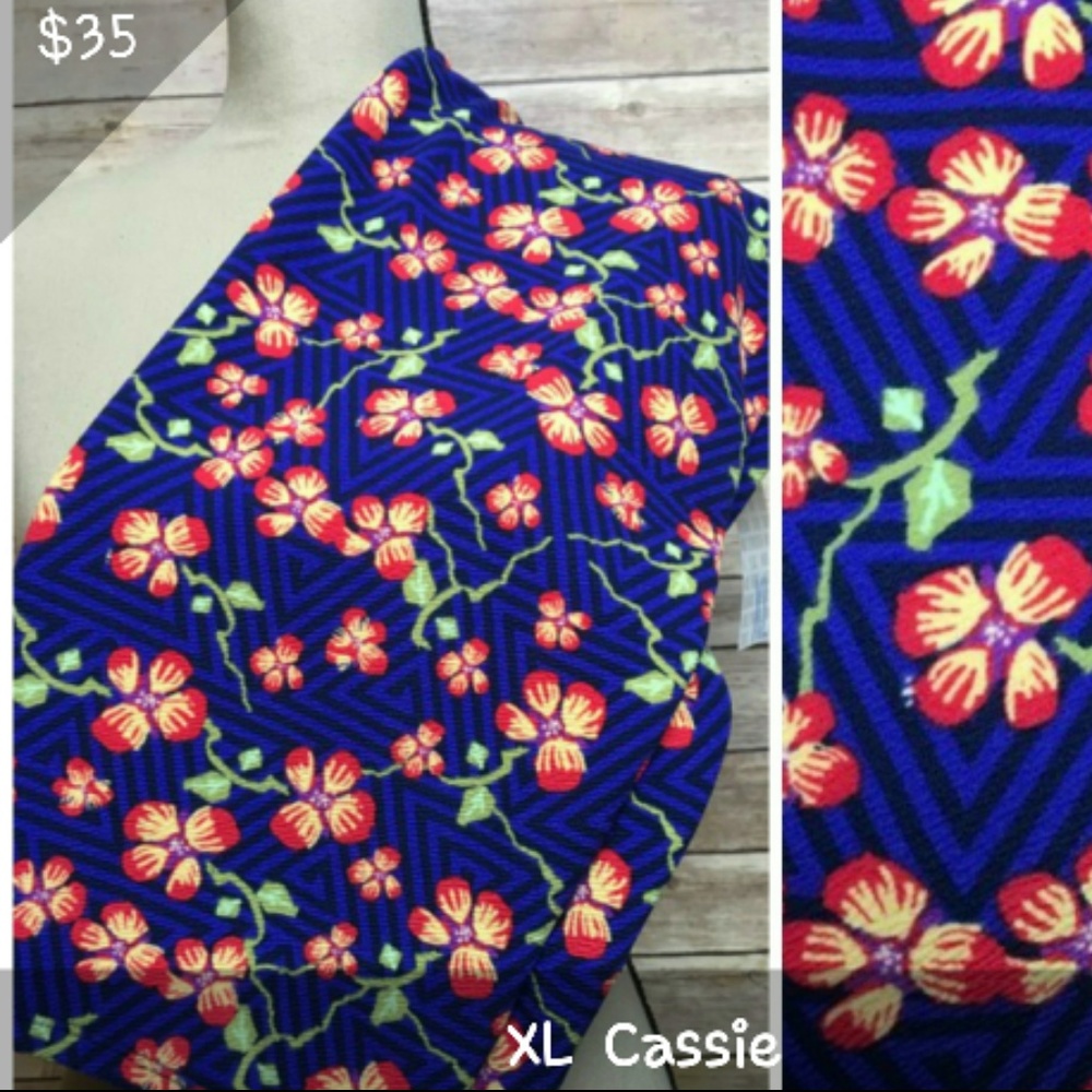 LulaRoe XL Floral Cassie Pencil Skirt